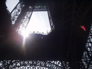 Eiffel tTower in the morning sun