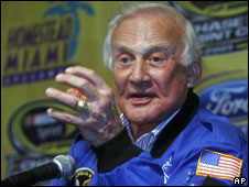 Buzz Aldrin4.jpg