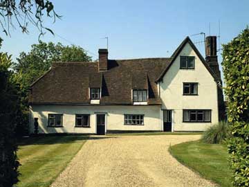 Hoglands from Perry Green in 1972 photo: Errol Jackson © The Henry Moore Foundation. This image must not be reproduced or altered without prior consent from the Henry Moore Foundation.