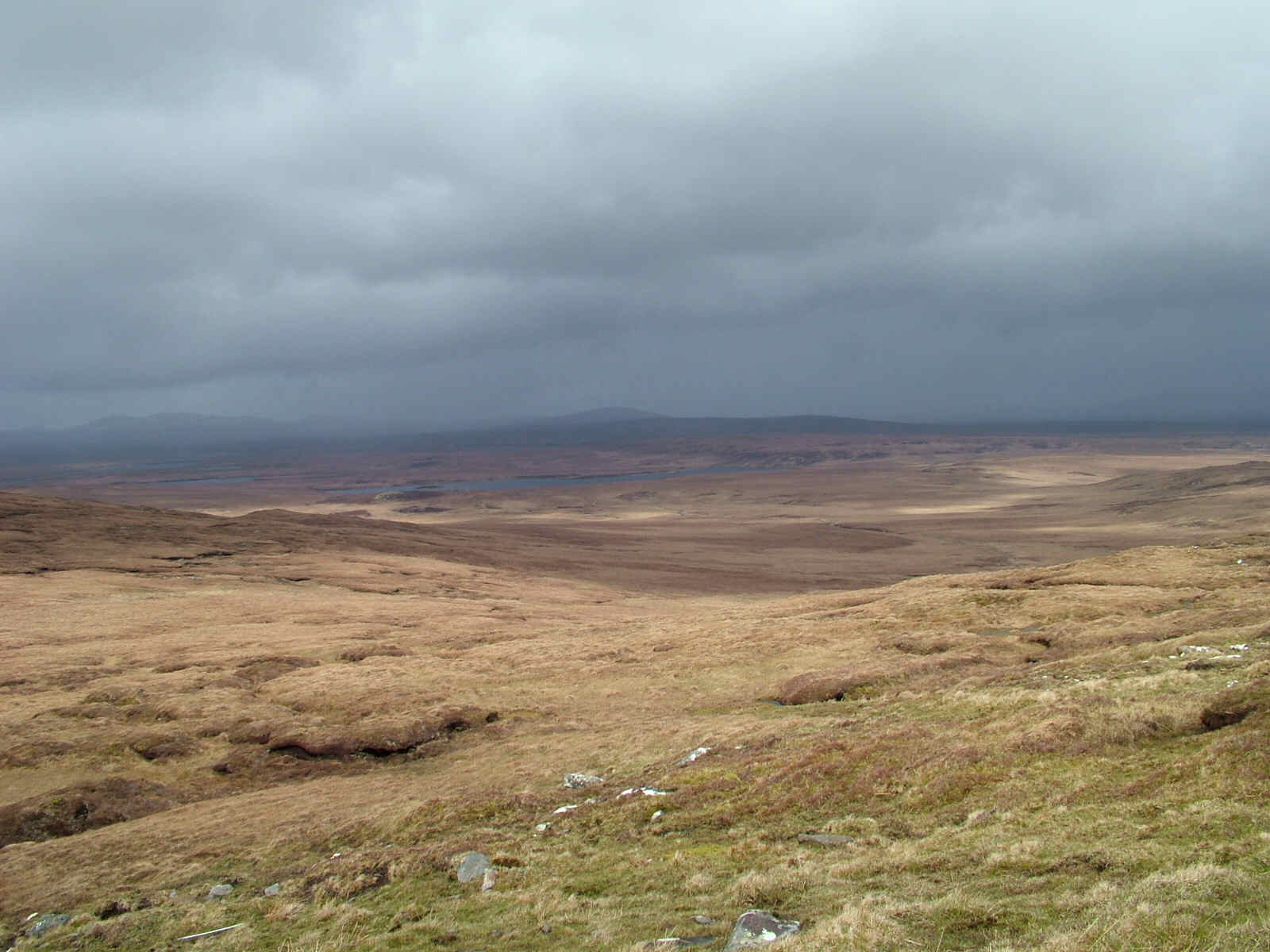 Shower moving across towards Eitsal (Achamor)
