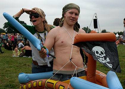 Edith Bowman live from Reading Festival