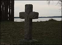A cross at Gosnold's 'grave' in Jamestown