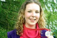 Louise Brown, enillydd Medal i Ddysgwraig