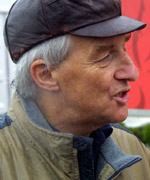 Ffred Ffransis ym mhrotest ysgolion Cymdeithas yr iaith