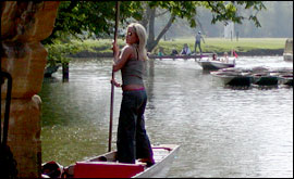 Punter approaches Magdalen Bridge