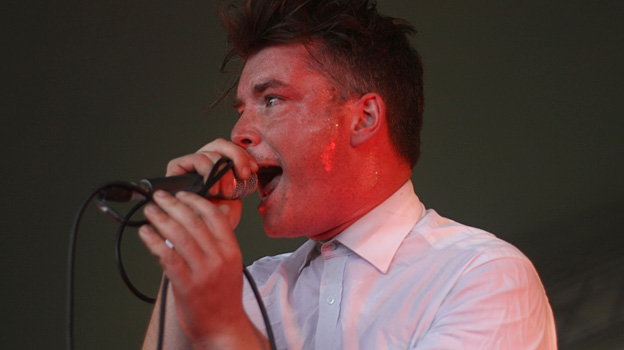 Rotating Leslie on the BBC Introducing stage