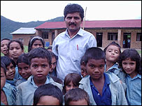 Escola no Nepal