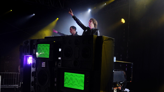 Nero at Big Weekend 2011