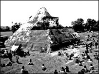 Glastonbury in 1971 (pic Mervyn Penrose)
