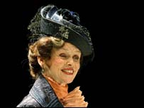 Lady Bracknell (Gabrielle Drake) 