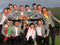 Tîm Ewrop yn dathlu eu buddugoliaeth