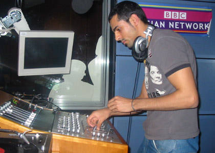 Friktion takes over the decks