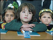 دختران دانش آموز افغان