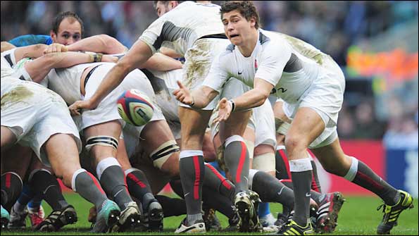 Ben Youngs passes