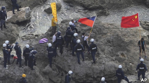 香港保釣人士登上釣魚島