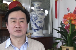 Harry talks about his life in the UK, with a Chinese twist!