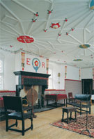 Prif siambr Plas Mawr - Cadw.Crown Copyright.