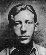 Laurie Lee as a young man 