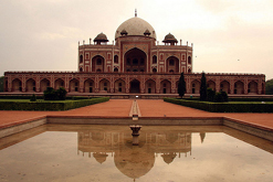 Humayun's tomb, New Delhi (photographer: Santosh Chandran ©)