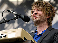 Thom Yorke playing at Latitude 2009