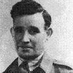 George Edwards in SAS uniform (to wear the SAS parachute badge on the left breast (as apposed to the upper arm) an SAS members has to have completed a minimum of seven parachute jumps of which at least 3 have to have been “behind enemy lines”).