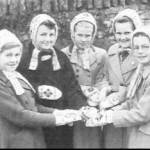 Laverton children with their hand spun woollen garments.
