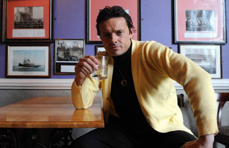 Rhodri Miles as Richard Burton