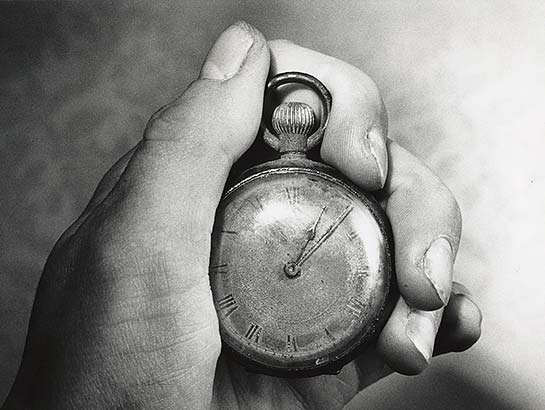 Uaireadair le aon de na seòladairean a bh’ air bòrd an Iolaire. Tha cuid den bheachd gun do stad i nuair a bhuail an Iolaire air Biastan Thuilm.