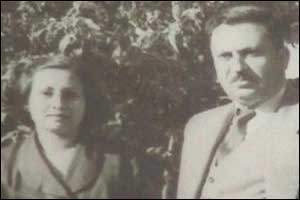 Picture of Omar's parents