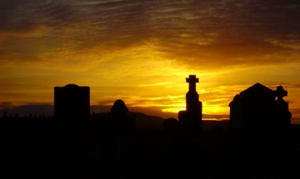 Nunton cemetary in the quietest of sunrises