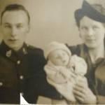 Bill Spry with his wife Sylvia and young son Chris