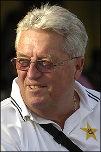 woolmer200.jpg