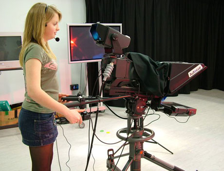 A young woman at a previous art school class at the university