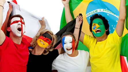 International group of football fans © Andrés Rodríguez - Fotolia.com