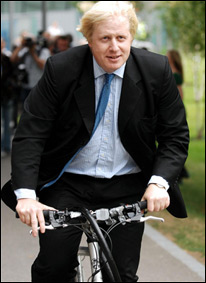लंदन के मेयर बोरिस जॉन्सन को साइकिल चलाना बहुत पसंद है