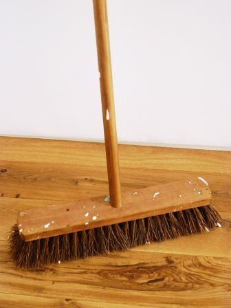 broom.JPG