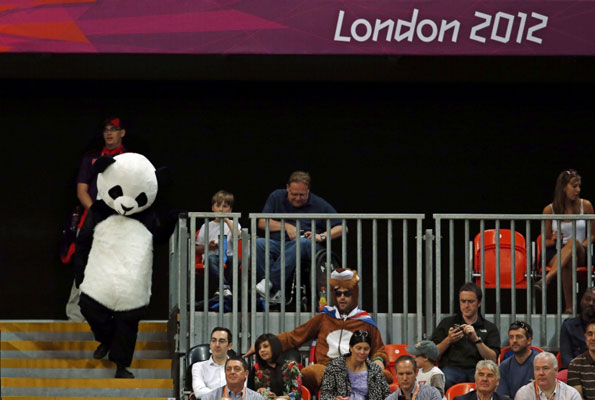 Fan in panda costume