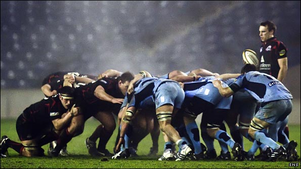 Edinburgh and Cardiff Blues contest a scum