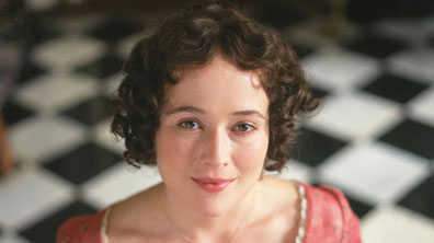 Lizzie (Jennifer Ehle)