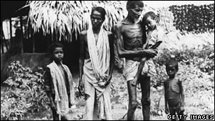 Victims of the famine in Bengal, 1943