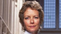 Jo Mills (Jenny Seagrove)