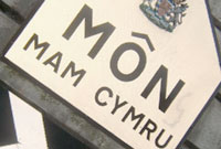Arwydd Môn Mam Cymru