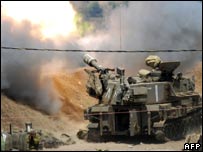 Tanque israelense lança ataque