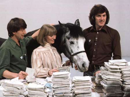 John Noakes, Lesley Judd and Peter Purves with Rags the pony, Blue Peter 1975