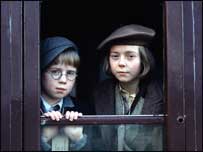 children at war time