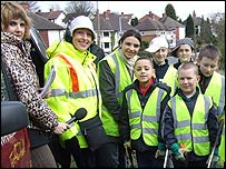 Cayte Walker, Jenny Wilkes and volunteers