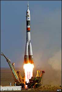 A nave russa Soyuz partiu do Cazaquistão no dia 18 de outubro