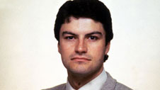 Gavin Esler, 1982