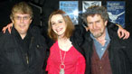 Richard a Wyn Jones o'r band Ail Symudiad a Lisa Gwilym