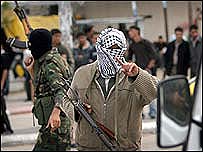 Policial em protesto na Cidade de Gaza